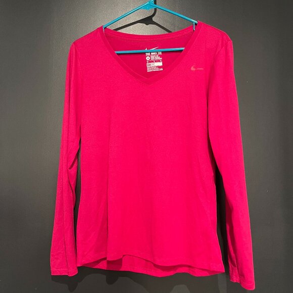 Hot Pink Nike Dri-FIT Athletic Cut Tee Long Sleeve Shirt Size Medium - Picture 1 of 2